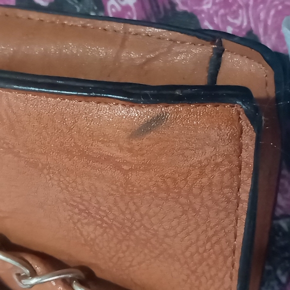 Yoki Handbag - Picture 7 of 8